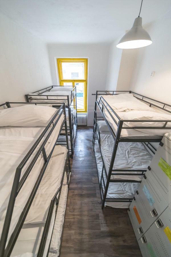 Orange Albergue *